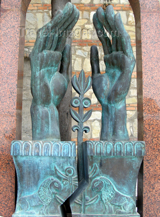 georgia181: Tbilisi, Georgia: Georgian pantheon - raised hand and red granite - photo by N.Mahmudova - (c) Travel-Images.com - Stock Photography agency - Image Bank