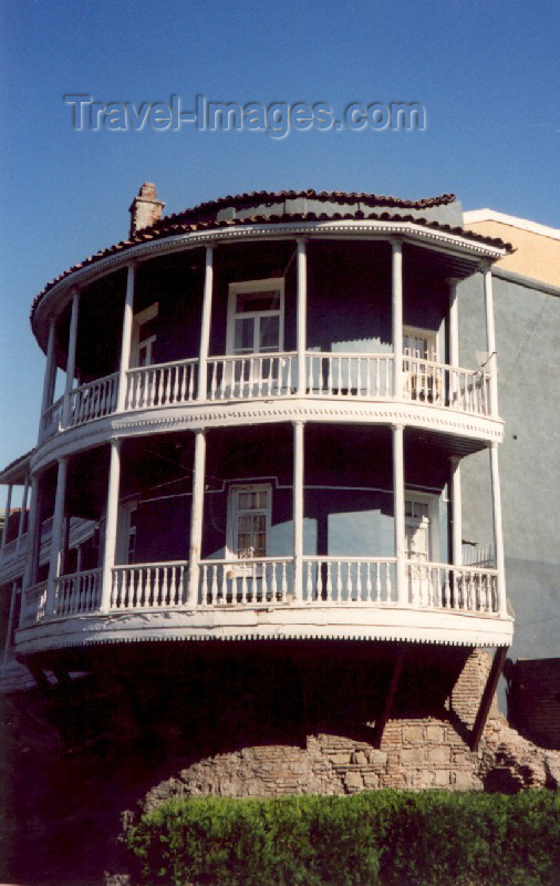 georgia21: Georgia - Tbilisi / Tblissi / TBS: old balcony on Pushkin street - Kara / old town - Abanotubani district - photo by M.Torres - (c) Travel-Images.com - Stock Photography agency - Image Bank