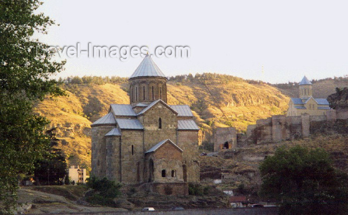 georgia46: Georgia - Tbilisi: Metekhi church and the Armenian Cathedral of St Georg (photo by M.Torres) - (c) Travel-Images.com - Stock Photography agency - Image Bank