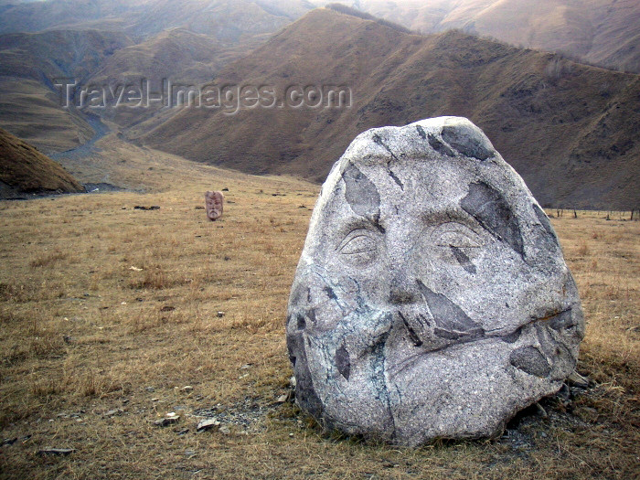 georgia58: Georgia - Georgian Military Highway: stone carvings of Georgian poets - between Kazbegi and Sno - photo by Austin Kilroy - (c) Travel-Images.com - Stock Photography agency - Image Bank