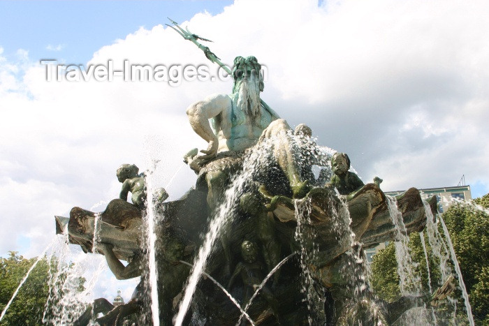 germany114: Berlin, Germany / Deutschland: Neptune fountain - Neptunbrunnen - photo by C.Blam - (c) Travel-Images.com - Stock Photography agency - Image Bank