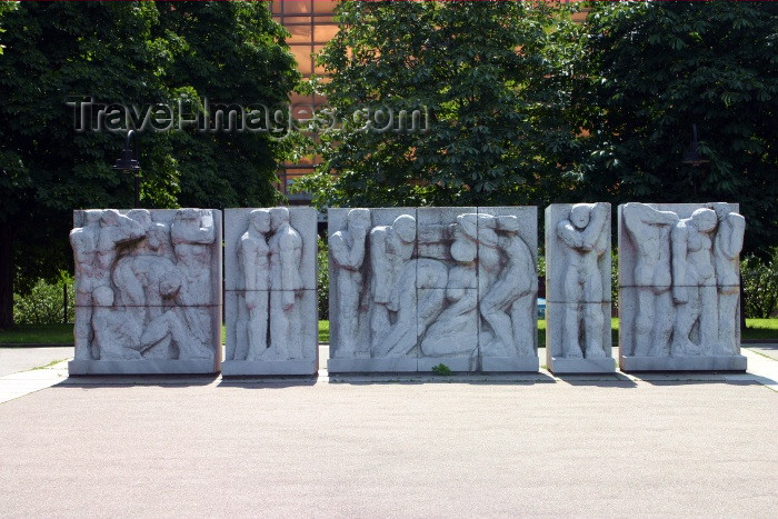 germany116: Berlin, Germany / Deutschland: post-DDR monument - photo by C.Blam - (c) Travel-Images.com - Stock Photography agency - Image Bank