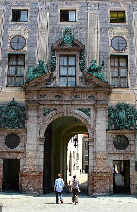 germany170: Germany - Bavaria - Munich: passage (photo by C.Blam) - (c) Travel-Images.com - Stock Photography agency - Image Bank