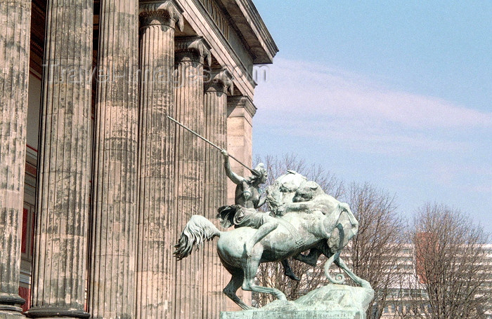 germany180: Germany / Deutschland - Berlin: Altes Museum -neoclassical style by architect Karl Friedrich Schinkel - photo by M.Bergsma - (c) Travel-Images.com - Stock Photography agency - Image Bank