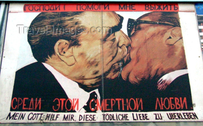 germany225: Germany / Deutschland - Berlin: Leonid Brezhnev kisses Erich Honecker - deadly love - photo by M.Bergsma - (c) Travel-Images.com - Stock Photography agency - Image Bank