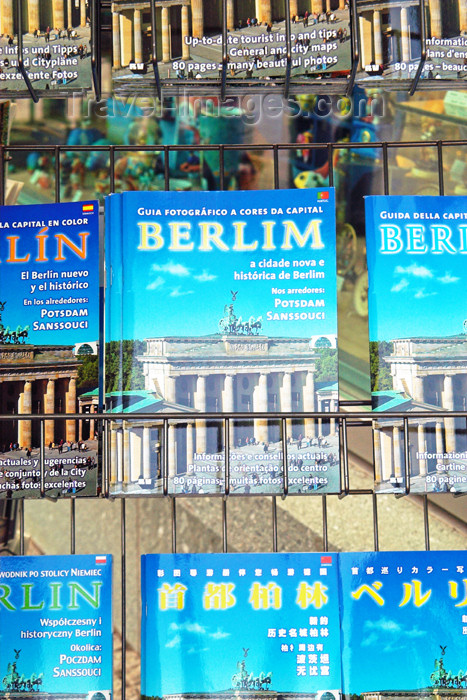 germany267: Germany - Berlin: Traveller Guides in several languages / Reiseführung - photo by W.Schmidt - (c) Travel-Images.com - Stock Photography agency - Image Bank