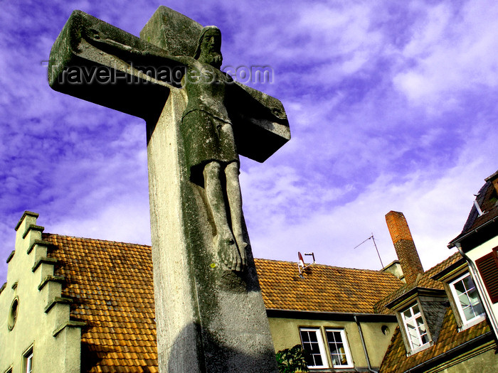germany299: Bad Kreuznach - Rhineland-Palatinate / Rheinland-Pfalz, Germany / Deutschland: stone carved Christ on the cross - photo by Efi Keren - (c) Travel-Images.com - Stock Photography agency - Image Bank