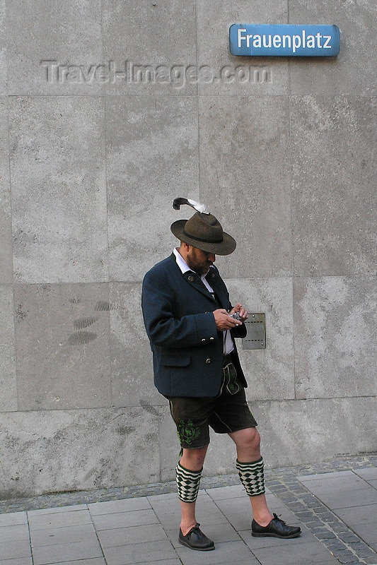 germany310: Germany - Bavaria - Munich / München: Bavarian costume - photo by J.Kaman - (c) Travel-Images.com - Stock Photography agency - Image Bank