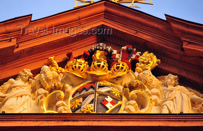 germany352: Würzburg, Lower Franconia, Bavaria, Germany: Neumünster basilica - Baroque pediment with coat of arms - photo by M.Torres - (c) Travel-Images.com - Stock Photography agency - Image Bank