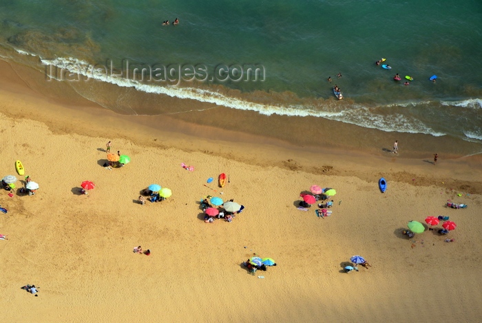 gibraltar51: Gibraltar: Sandy Bay beach - East Side - Mediterranean Britain - photo by M.Torres - (c) Travel-Images.com - Stock Photography agency - Image Bank