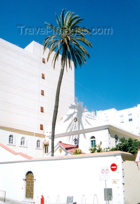 gibraltar8: Gibraltar: harbour and Algeciras bay - also Coaling island, detached mole and south mole - photo by Miguel Torres - (c) Travel-Images.com - Stock Photography agency - the Global Image Bank