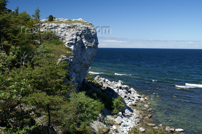 gotland107: Gotland island - Lickershamn: view over the Baltic sea, from the Jungfruklint - Östersjön - Baltiska havet - Baltiska sjön - photo by A.Ferrari - (c) Travel-Images.com - Stock Photography agency - Image Bank