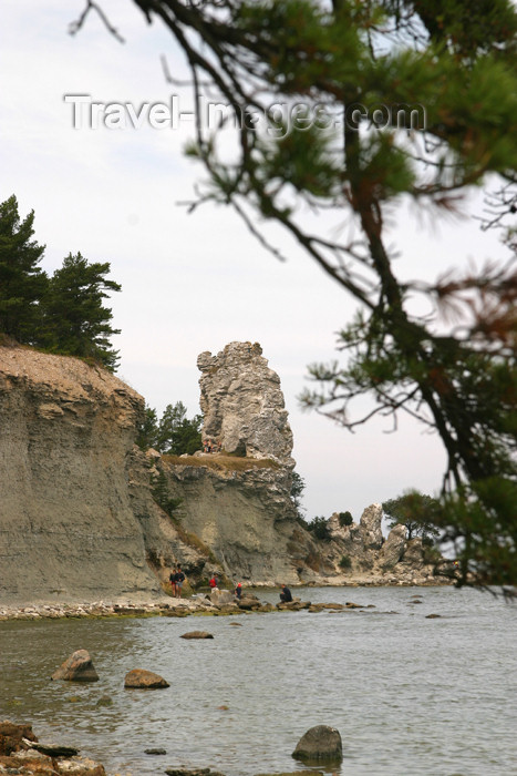 gotland39: Sweden - Gotland island / Gotlands län - Jungfrun klint: coastal rock formation - Klintkusten - photo by C.Schmidt - (c) Travel-Images.com - Stock Photography agency - Image Bank