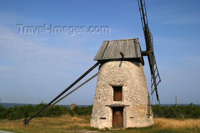 gotland49: Sweden - Gotland island / Gotlands län - Fårö island - Broa: windmill - side view - photo by C.Schmidt - (c) Travel-Images.com - Stock Photography agency - Image Bank