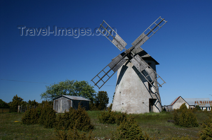 gotland58: Fårö island, Gotland, Sweden: windmill and village - photo by A.Ferrari - (c) Travel-Images.com - Stock Photography agency - Image Bank