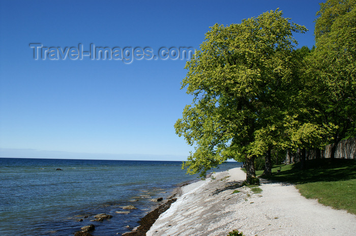 gotland81: Gotland - Visby: Baltic coast near Almedalen park - photo by A.Ferrari - (c) Travel-Images.com - Stock Photography agency - Image Bank