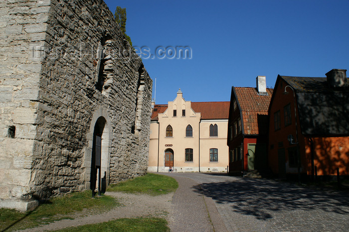 gotland98: Gotland - Visby: small street near Stora Torget - photo by A.Ferrari - (c) Travel-Images.com - Stock Photography agency - Image Bank