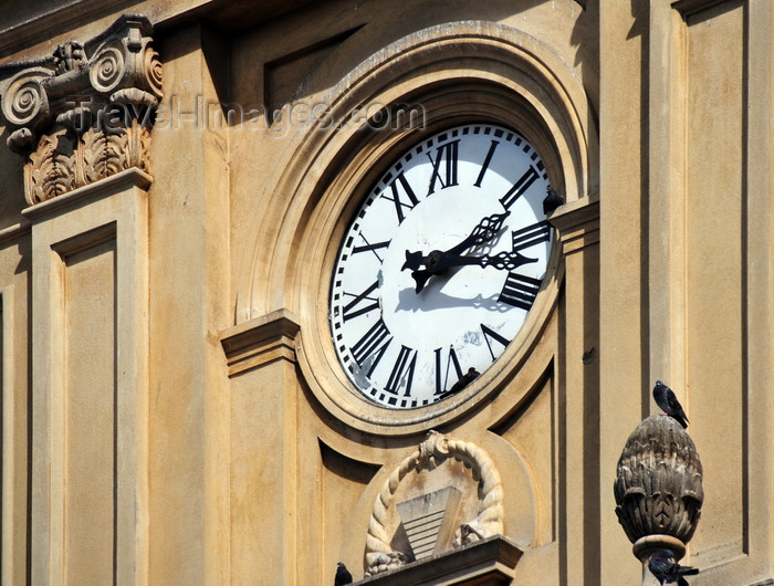 guatemala103: Ciudad de Guatemala / Guatemala city: Metropolitan Cathedral - clock - Catedral Metropolitana de Santiago - photo by M.Torres - (c) Travel-Images.com - Stock Photography agency - Image Bank