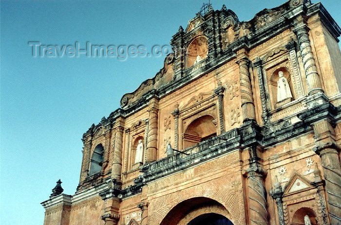 guatemala16: Guatemala - San Pedro Las Huertas: church / Iglesia en San Pedro Las Huertas (photographer: Hector Roldán) - (c) Travel-Images.com - Stock Photography agency - Image Bank