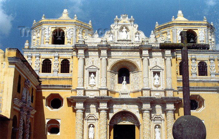 guatemala17: Guatemala - Antigua Guatemala: La Merced church / Iglesia La Merced, Antigua Guatemala - Unesco world heritage site (photographer: Hector Roldán) - (c) Travel-Images.com - Stock Photography agency - Image Bank