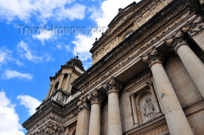 guatemala66: Ciudad de Guatemala / Guatemala city: columns and entablature - façade of the Metropolitan Cathedral - Catedral Metropolitana - photo by M.Torres - (c) Travel-Images.com - Stock Photography agency - Image Bank