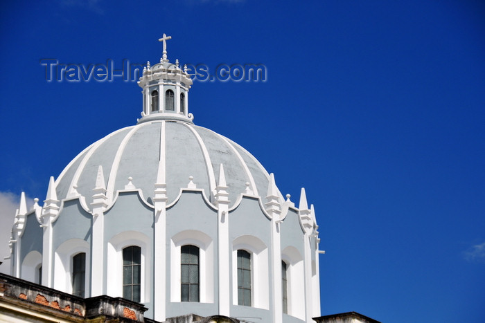 guatemala83: Ciudad de Guatemala / Guatemala city: dome of the Church of San Francisco - Iglesia de San Francisco - photo by M.Torres - (c) Travel-Images.com - Stock Photography agency - Image Bank