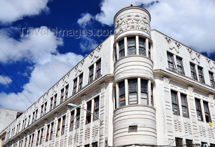 guatemala93: Ciudad de Guatemala / Guatemala city: La Perla building - Art Deco - architect Krebbs - 6a avenida - 9a calle - zona 1 - Edificio La Perla - photo by M.Torres - (c) Travel-Images.com - Stock Photography agency - Image Bank