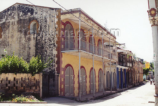 haiti19: Haiti - Jacmel: the old town (photo by G.Frysinger) - (c) Travel-Images.com - Stock Photography agency - Image Bank