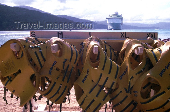 haiti2: Haiti - Labadee: Lifejackets for all sizes - beach resort (photo by Francisca Rigaud) - (c) Travel-Images.com - Stock Photography agency - Image Bank