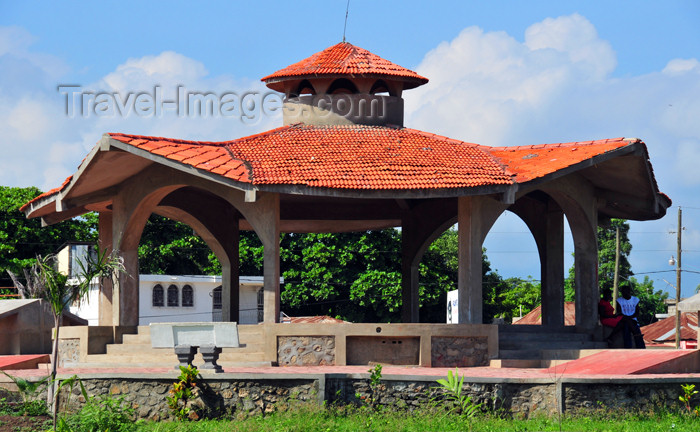 haiti45: Ouanaminthe / Juana Mendez / Guanamiento, Nord-Est Department, Haiti: band stand on the central square - photo by M.Torres - (c) Travel-Images.com - Stock Photography agency - Image Bank