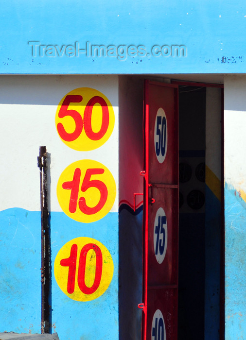 haiti49: Ouanaminthe / Juana Mendez, Nord-Est Department, Haiti: lottery booth - photo by M.Torres - (c) Travel-Images.com - Stock Photography agency - Image Bank