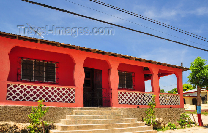 haiti98: Fort-Liberté, Nord-Est Department, Haiti: pink house on the main street - Grande Rue - photo by M.Torres - (c) Travel-Images.com - Stock Photography agency - Image Bank