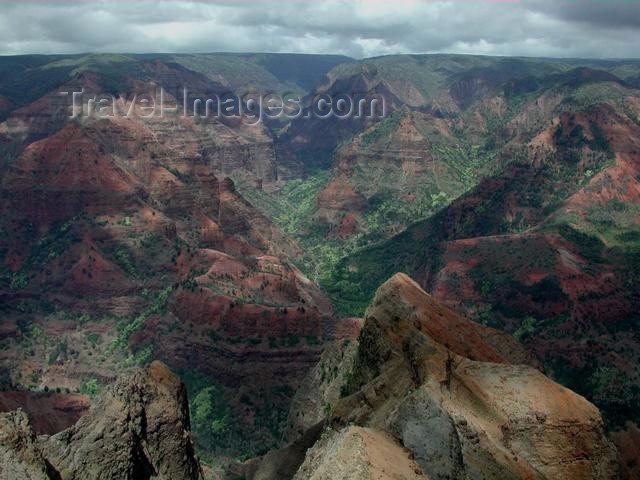 hawaii34: Hawaii - Kauai island: Waimea Canyon - photo by P.Soter - (c) Travel-Images.com - Stock Photography agency - Image Bank