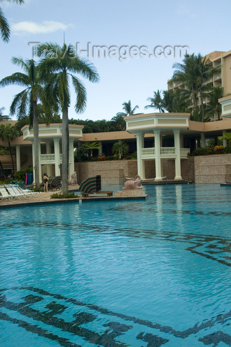 hawaii4: 4 Hawaii - Kauai Island: Nawiliwili Beach: MarriottResort Hotel - swimming pool - Hawaiian Islands - photo by D.Smith - (c) Travel-Images.com - Stock Photography agency - Image Bank