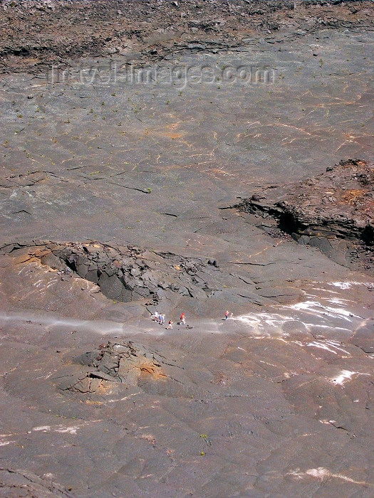 hawaii58: Hawaii island - Kilauea volcano: hikers in the lava field - UNESCO World Heritage Site - photo by R.Eime - (c) Travel-Images.com - Stock Photography agency - Image Bank