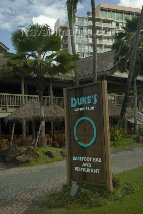 hawaii8: Hawaii - Kauai Island: Nawiliwili Beach: Duke'sCanoe Club restaurant - sign in foreground and Marriott resort hotel inbackground - Hawaiian Islands - photo by D.Smith - (c) Travel-Images.com - Stock Photography agency - Image Bank