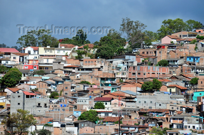 honduras19: Tegucigalpa, Honduras: slums around the edges of Tegus - Francisco Morazán department, Distrito Central - photo by M.Torres - (c) Travel-Images.com - Stock Photography agency - Image Bank