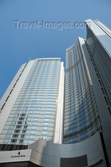 hong-kong22: Hong Kong: Four Seasons Hotel,  International Finance Centre complex, Central - photo by M.Torres - (c) Travel-Images.com - Stock Photography agency - Image Bank