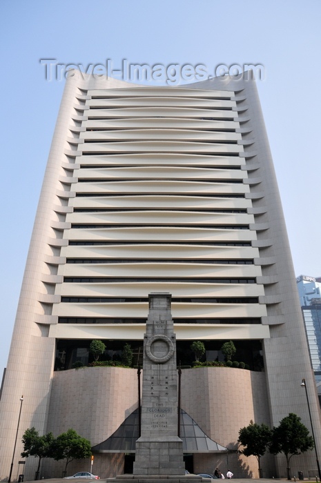 hong-kong42: Hong Kong: The Hong Kong Club Building and The Cenotaph, war memorial on Statue Square, Central - photo by M.Torres - (c) Travel-Images.com - Stock Photography agency - Image Bank