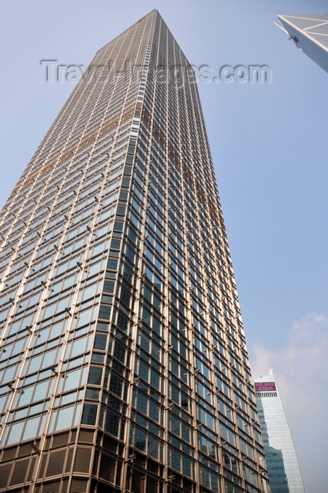 hong-kong46: Hong Kong: Cheung Kong Centre - skyscraper by Cesar Pelli, Central - photo by M.Torres - (c) Travel-Images.com - Stock Photography agency - Image Bank