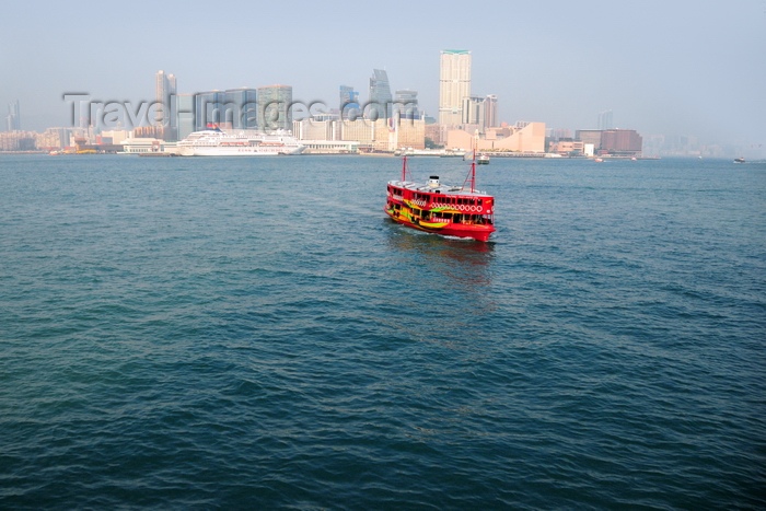 hong-kong67: Hong Kong: ferry and Kowloon skyline seen from the Central Ferry Piers - photo by M.Torres - (c) Travel-Images.com - Stock Photography agency - Image Bank