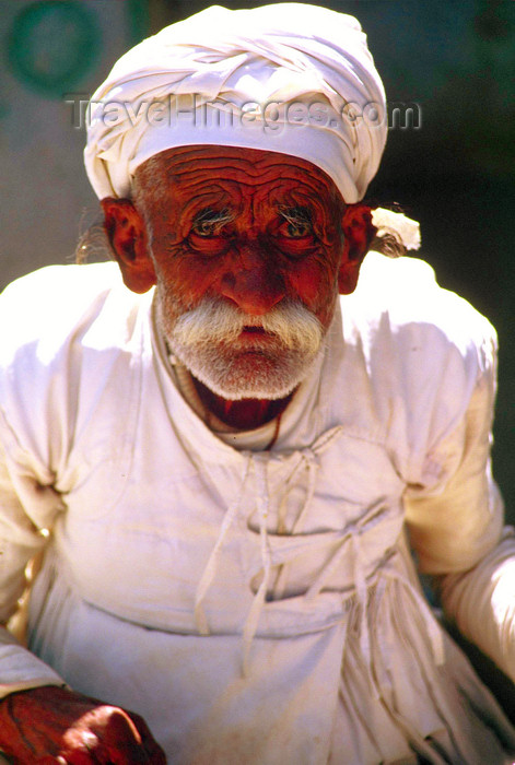 india112: India - Rajasthan: old man with deep wrinkles - photo by E.Petitalot - (c) Travel-Images.com - Stock Photography agency - Image Bank