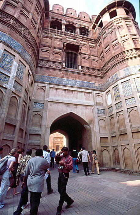 india169: India - Agra (Uttar Pradesh) / AGR: the fort - ramparts (photo by Francisca Rigaud) - (c) Travel-Images.com - Stock Photography agency - Image Bank