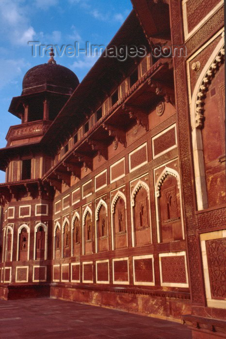 india170: India - Agra (Uttar Pradesh) / AGR: Emperor's palace - the fort (photo by Francisca Rigaud) - (c) Travel-Images.com - Stock Photography agency - Image Bank