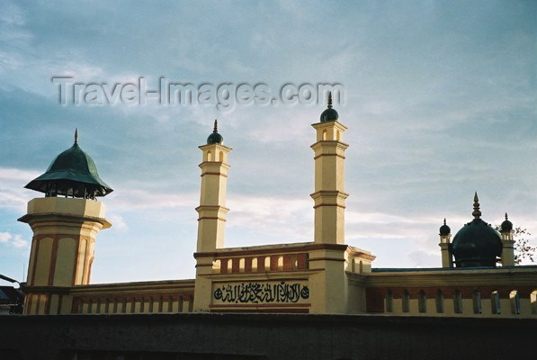 india178: India - Darjeeling (West Bengal): Mosque - photo by J.Kaman - (c) Travel-Images.com - Stock Photography agency - Image Bank