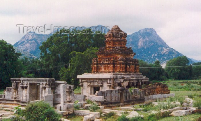 india22: India - Chandragiri (Andhra Pradesh): Hindu temple - photo by A.Slaczka - (c) Travel-Images.com - Stock Photography agency - Image Bank