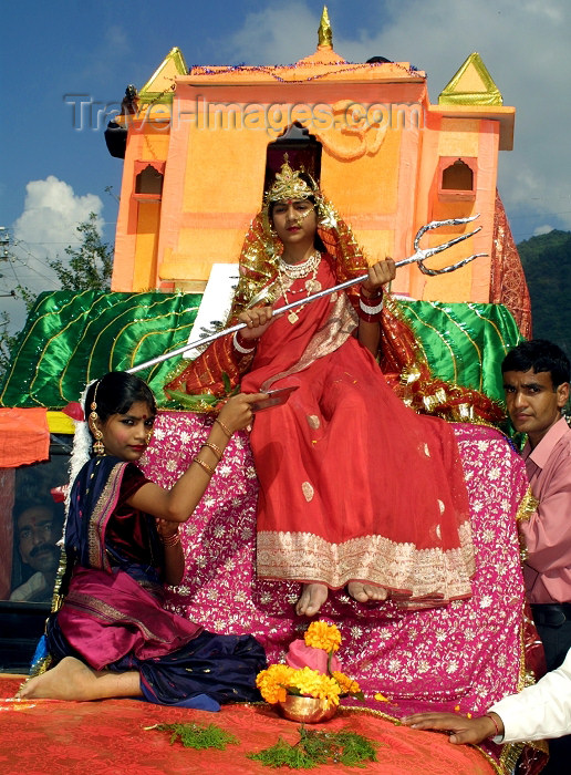 india239: India - Narendranager (Uttaranchal): girl dressed as deity - festival of Navaratri (photo by Rod Eime) - (c) Travel-Images.com - Stock Photography agency - Image Bank