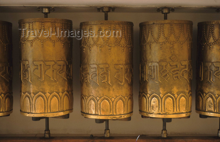 india291: India - Dharamsala (Himachal Pradesh): prayer wheels - Buddhist temple - photo by W.Allgöwer - (c) Travel-Images.com - Stock Photography agency - Image Bank