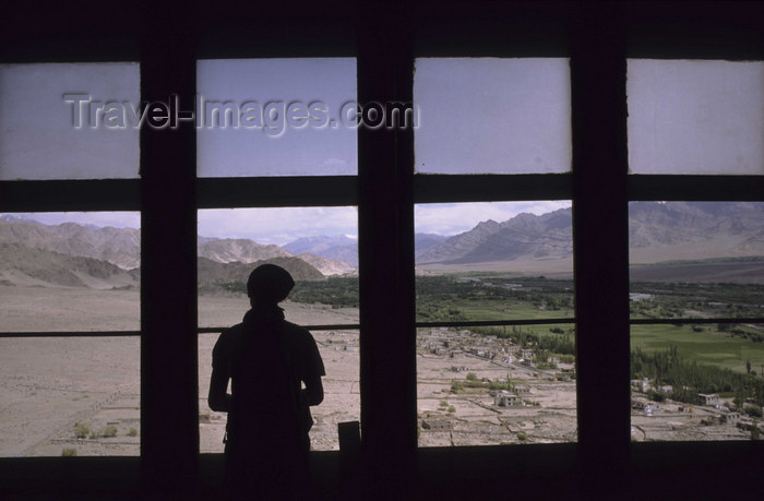 india335: India - Ladakh - Jammu and Kashmir - Tikze: view from the monastery towards the Indus valley - photo by W.Allgöwer - (c) Travel-Images.com - Stock Photography agency - Image Bank