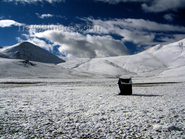 india352: India - Ladakh - Jammu and Kashmir: tent in the mountains - photos of Asia by Ade Summers - (c) Travel-Images.com - Stock Photography agency - Image Bank